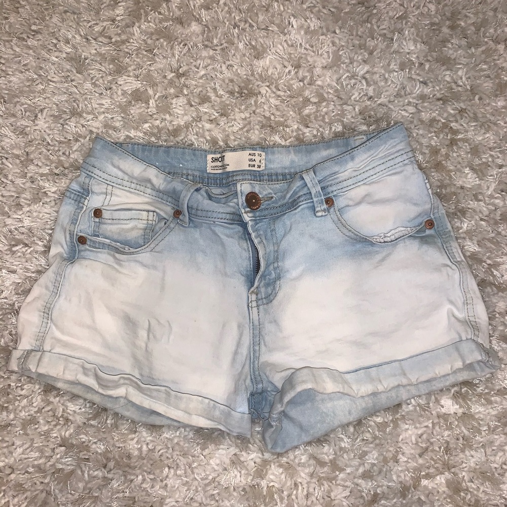 Cotton on short shorts.